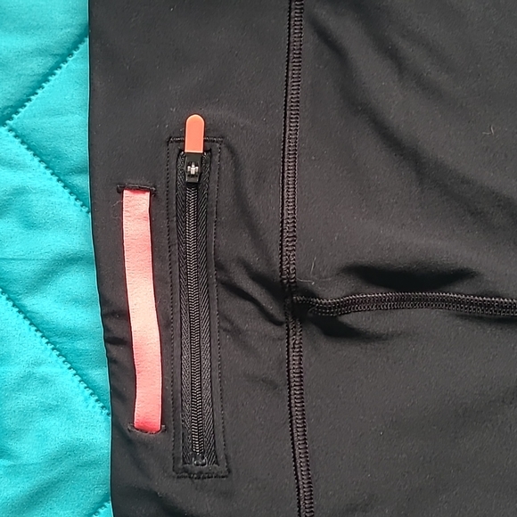 Under Armour work out tights - Picture 4 of 5